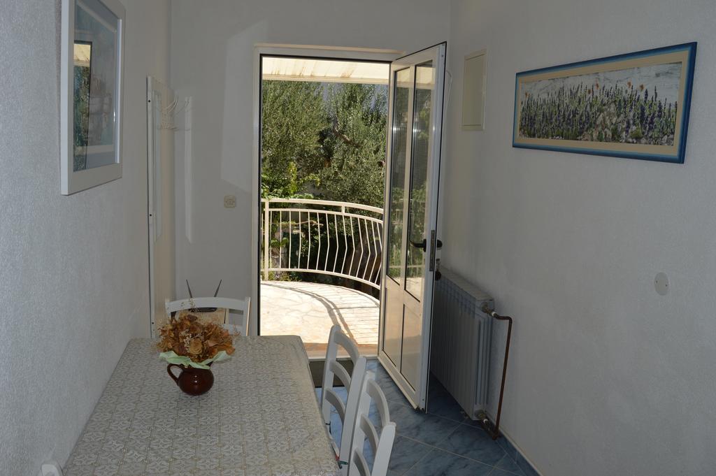 Apartments Majstrovic Živogošće エクステリア 写真