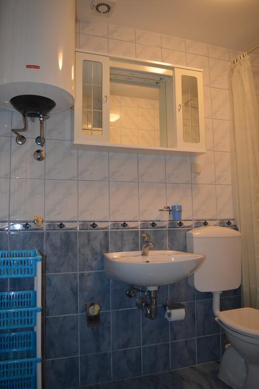 Apartments Majstrovic Živogošće エクステリア 写真