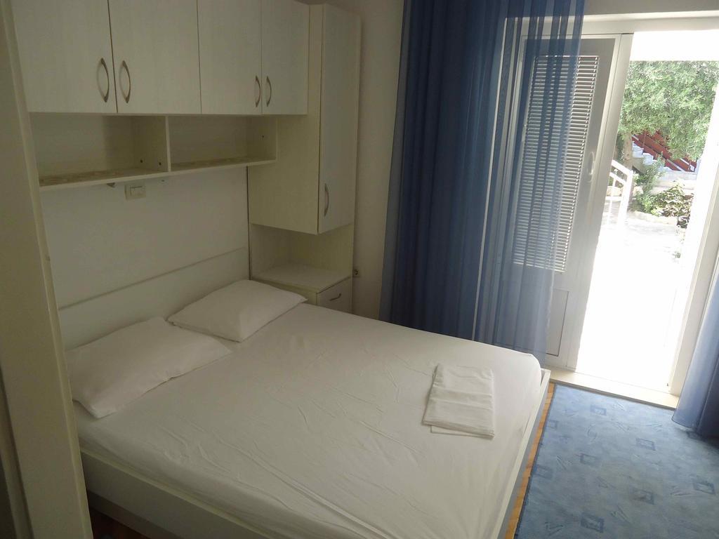 Apartments Majstrovic Živogošće エクステリア 写真