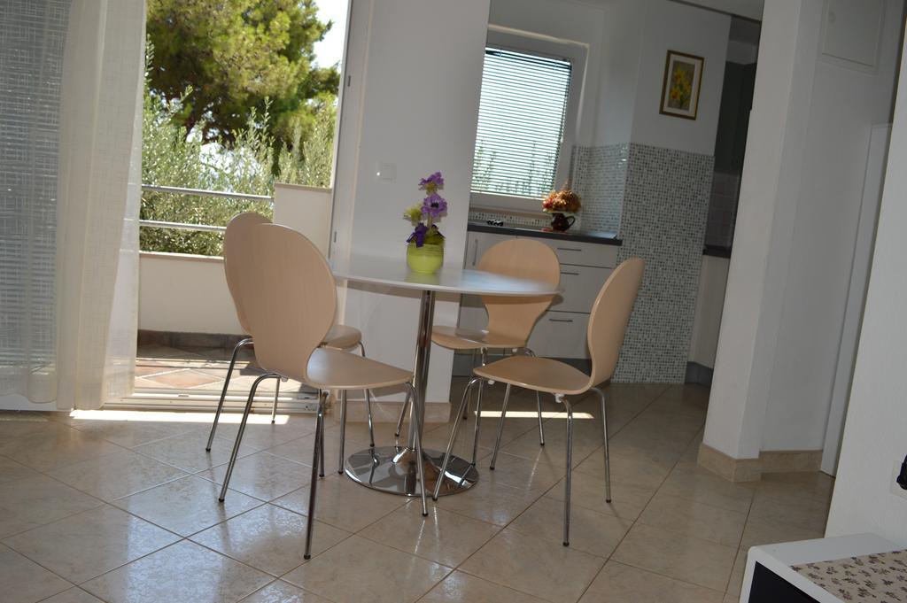 Apartments Majstrovic Živogošće エクステリア 写真