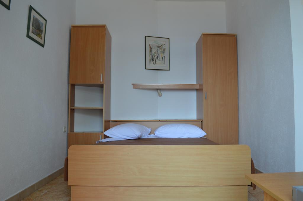 Apartments Majstrovic Živogošće エクステリア 写真