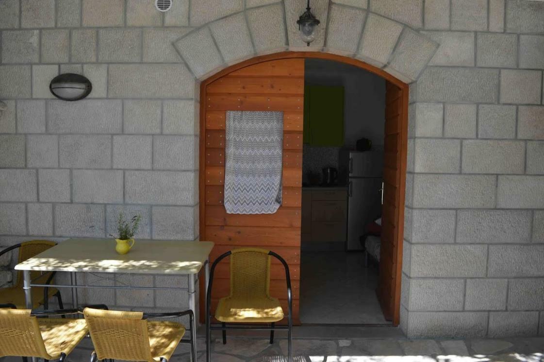 Apartments Majstrovic Živogošće エクステリア 写真